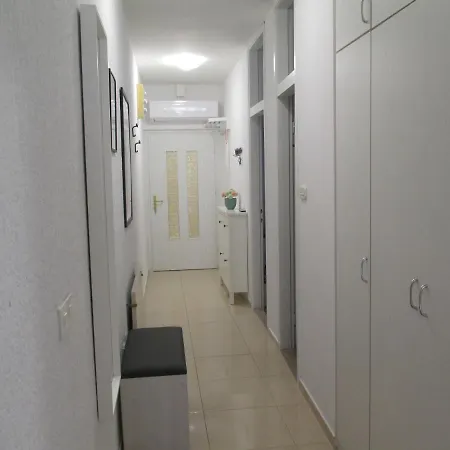 Family Apartment Romina Vrsar Exterior photo